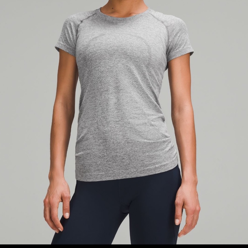 Lululemon swiftly tech shirt 2.0 size 6